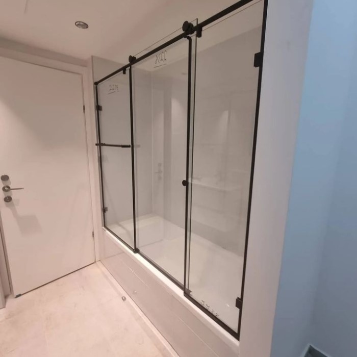 rail shower cabin with three laps-5