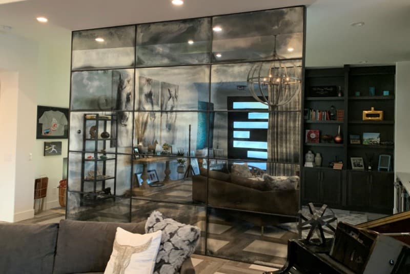 پارتیشن با آینه آنتیک