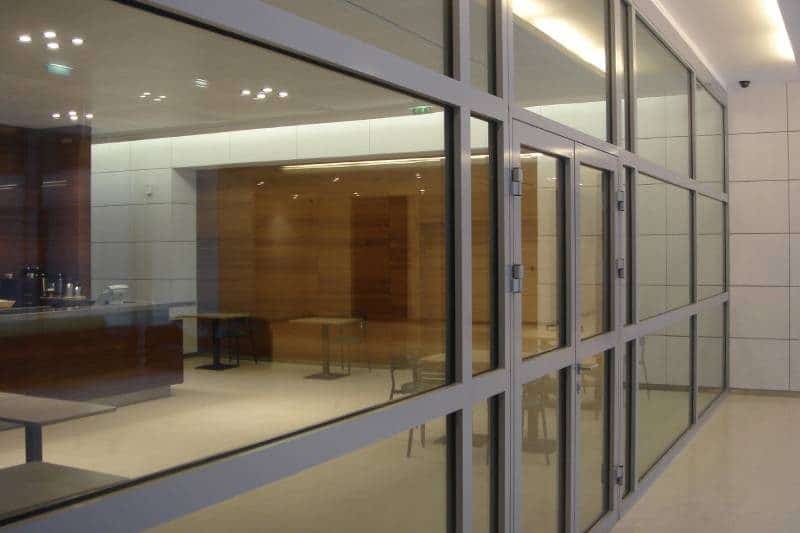 پروفیل پارتیشن شیشه ای