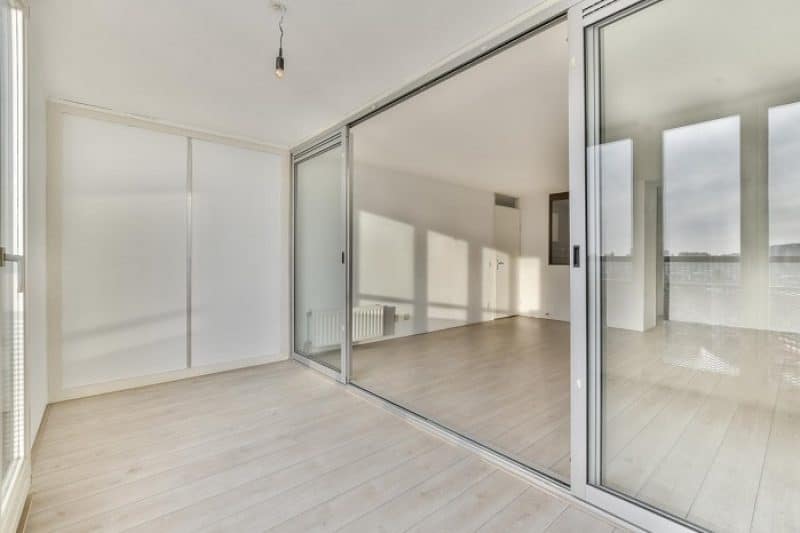 tempered-glass-partition-img2